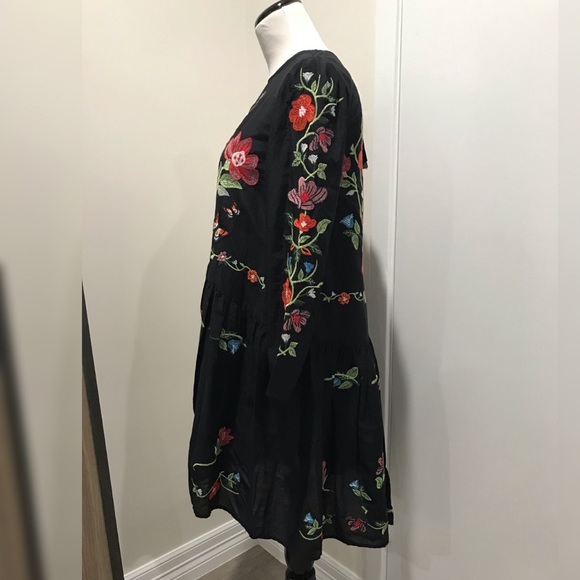 *NEW* ZARA Embroidered Black Dress X-Small 🌹 - Picture 3 of 8
